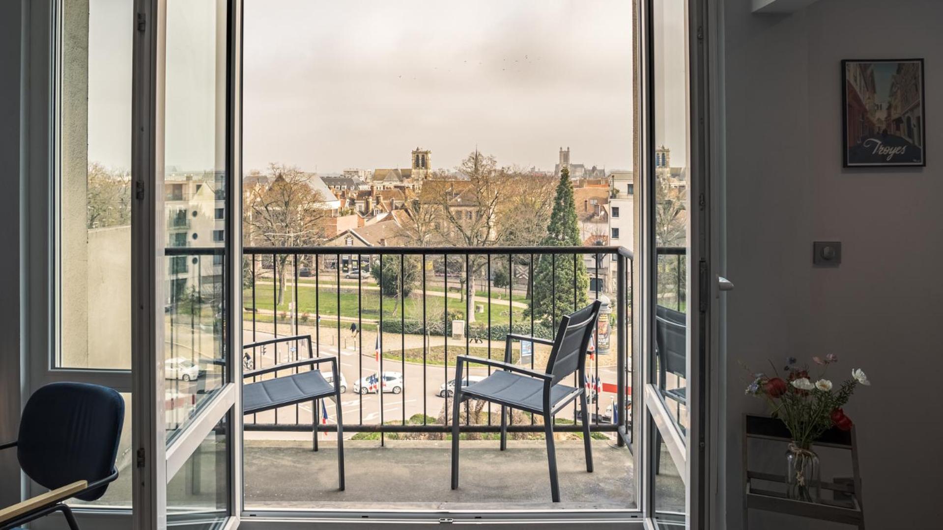 Le Balcon Troyen - Proche Hypercentre - 4 Pers. Daire Troyes Dış mekan fotoğraf